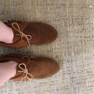 Minnetonka bootie fringe moccasins